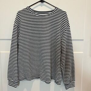 Striped Knit Pullover Top‎ Women's Size Large Long Sleeve Black White Casual